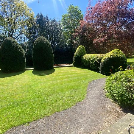 Spacious Guest Flat Near Roundhay Park 利兹 外观 照片