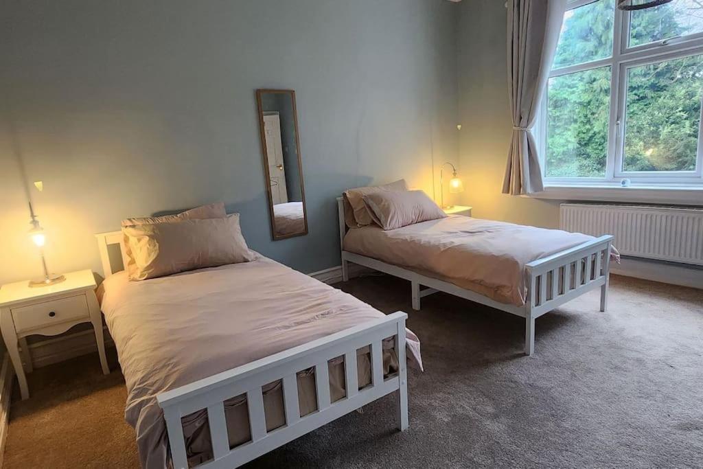 Spacious Guest Flat Near Roundhay Park 利兹 外观 照片